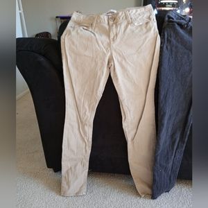 Lot of 4 no boundaries jeans